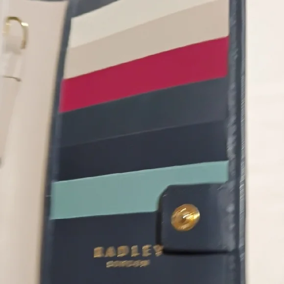 Radley London Wallet.New With Tag. Excellent Condition - Picture 5 of 10